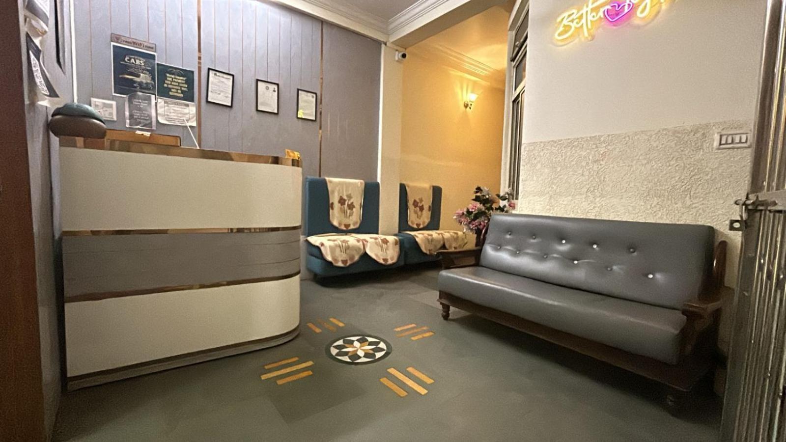 Hotel Empire Ujjain Zewnętrze zdjęcie