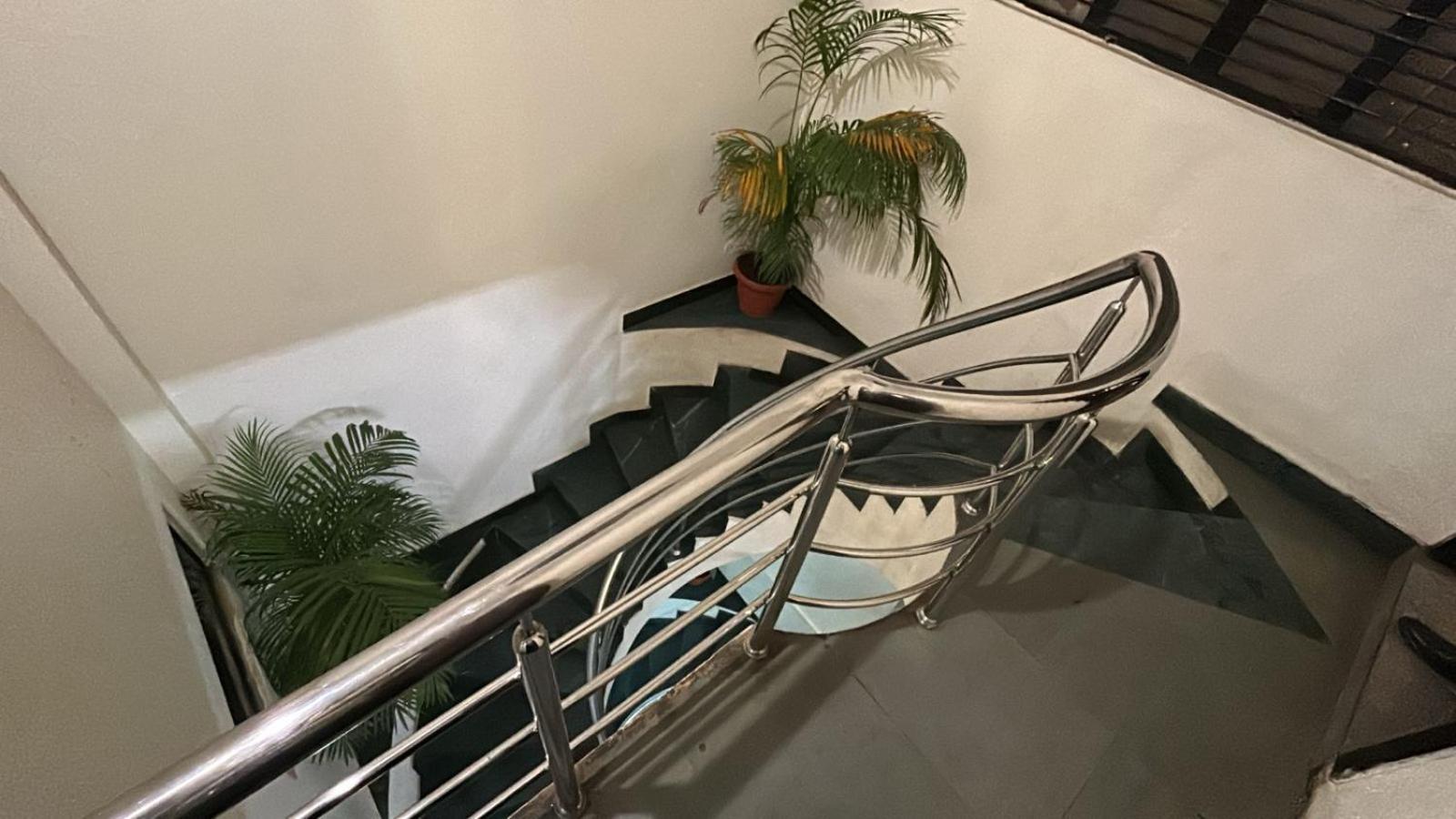 Hotel Empire Ujjain Zewnętrze zdjęcie